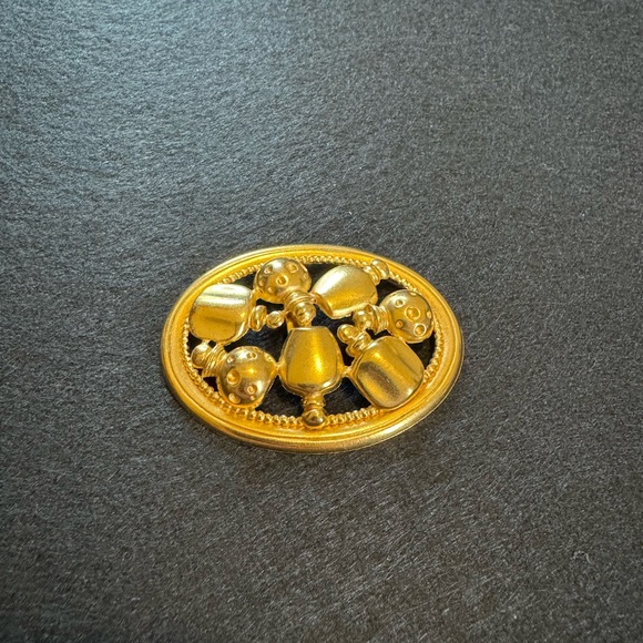 Christian Dior Vintage Parfums Brooch - Picture 2 of 3